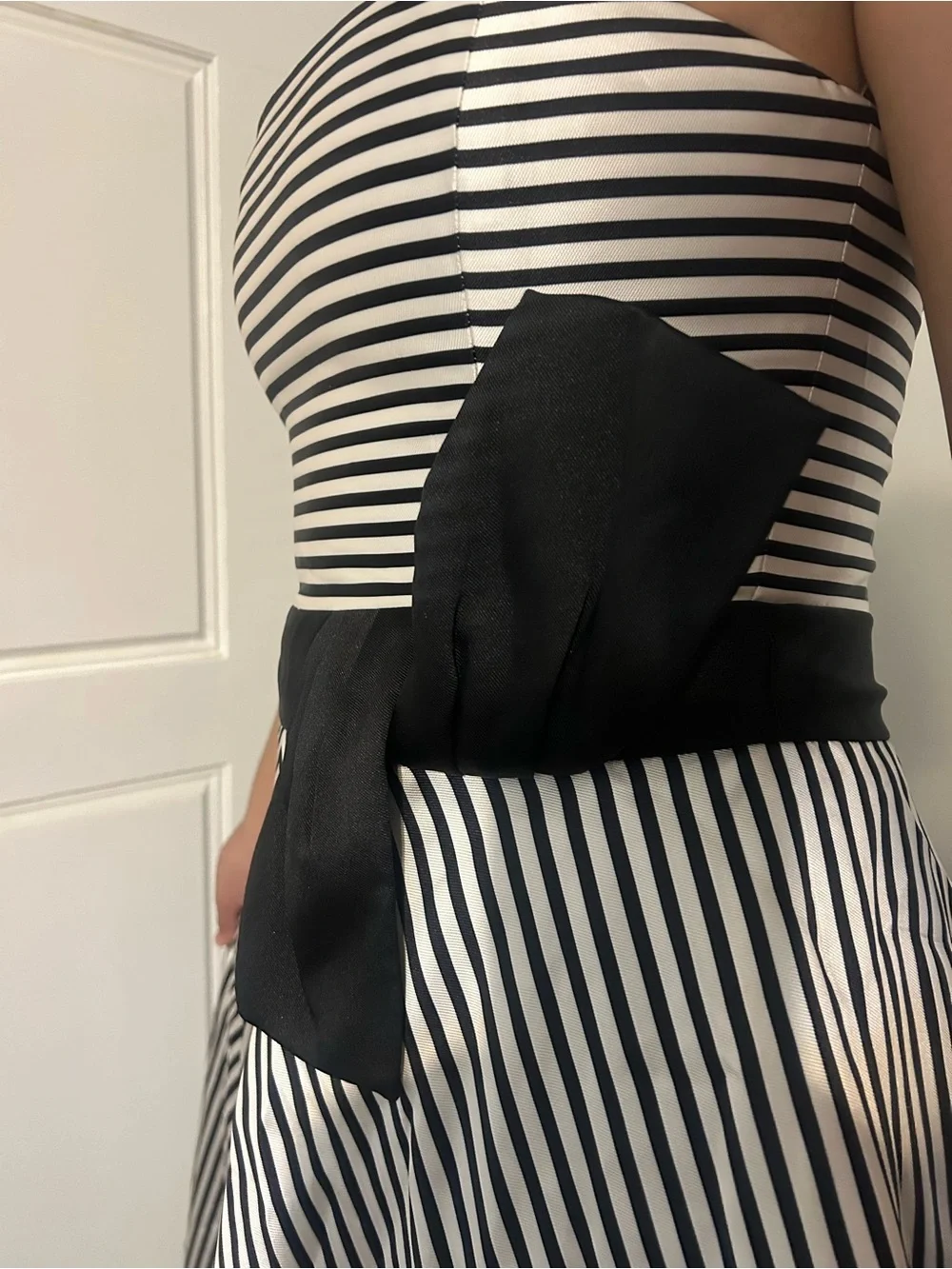 Halston Heritage Black & White Strapless A-Line Gown with Waist Bow - Picture 3 of 7